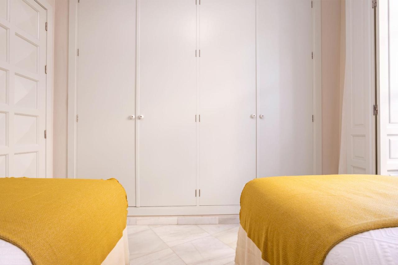 Genteel Abades Apartament Sevilla