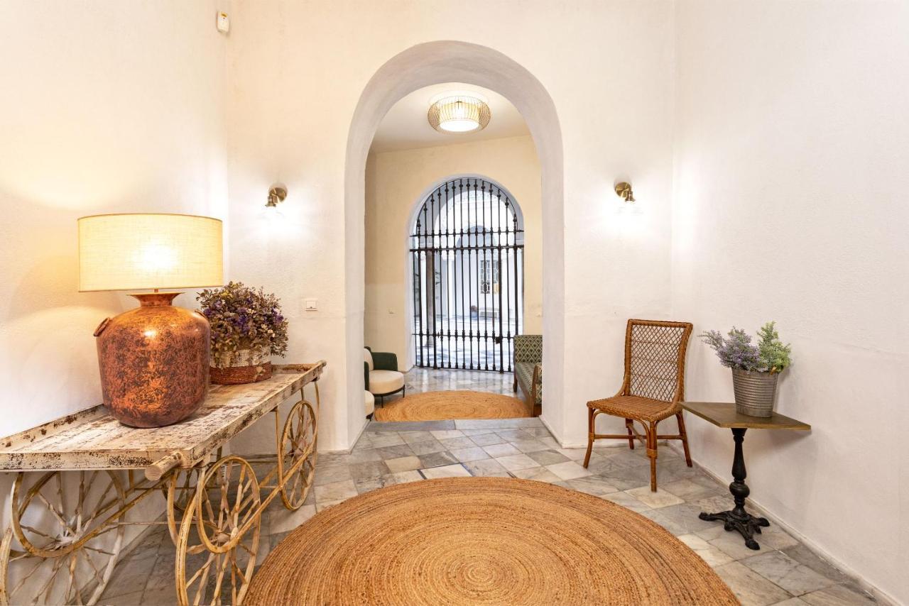 Genteel Abades Apartament Sevilla